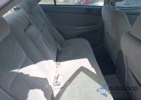 2004 Toyota Camry Le из США, поврежденный, VIN 4T1BE32KX4U850156